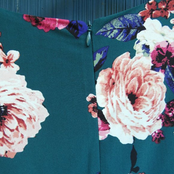 Beautiful, floral dress by Eliza J. - Picture 7 of 8